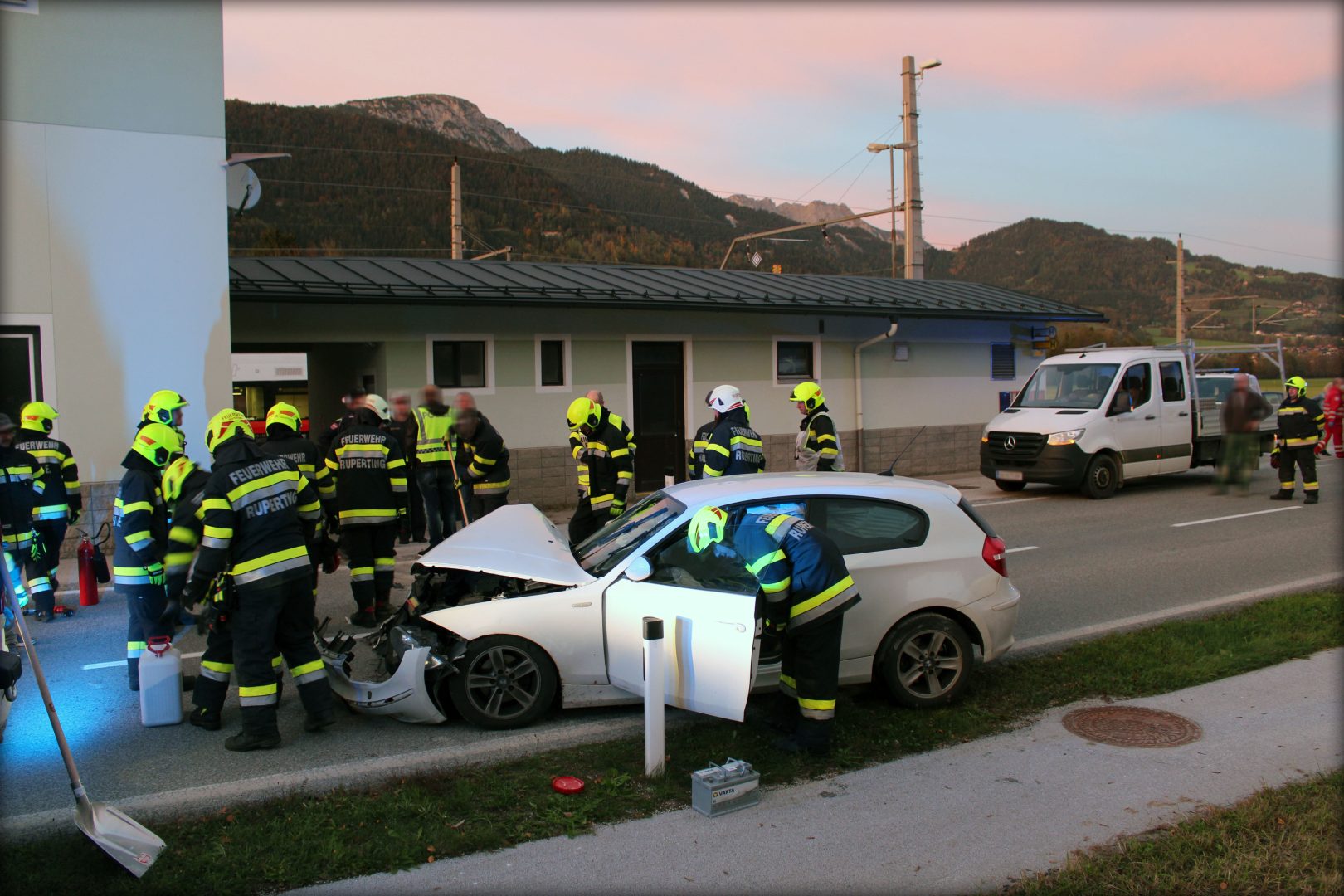 Verkehrsunfall – 05.10.2022 – Freiwillige Feuerwehr Haus Im Ennstal.